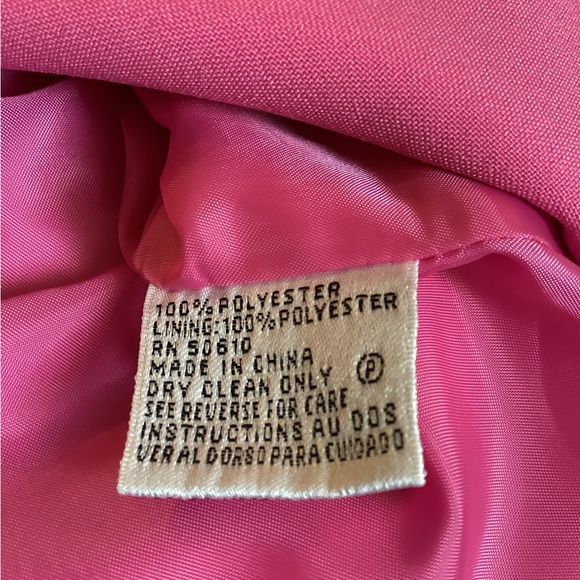 Kasper Pretty Pink 2 Piece Suit Size 8P - Picture 7 of 16
